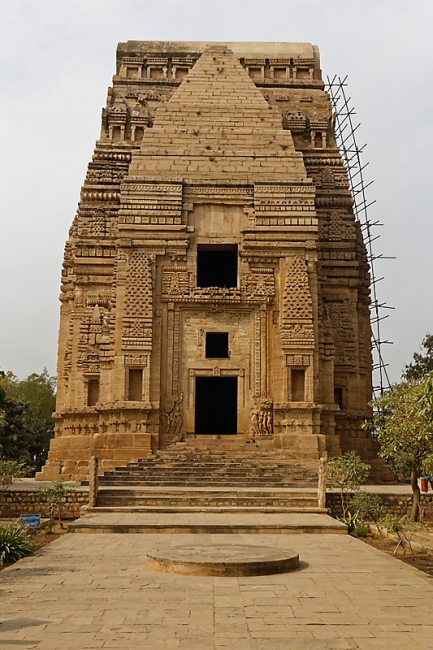 Gwalior-Temples de Sas Bhu-032
